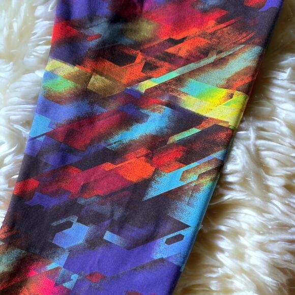 Athleta Colorburst Sonar Tight Legging in Multi - Picture 7 of 9